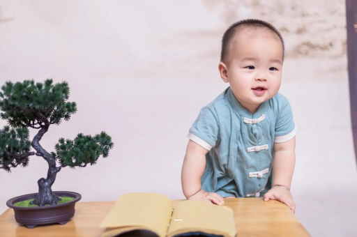 启东宝宝爱吐奶是什么原因